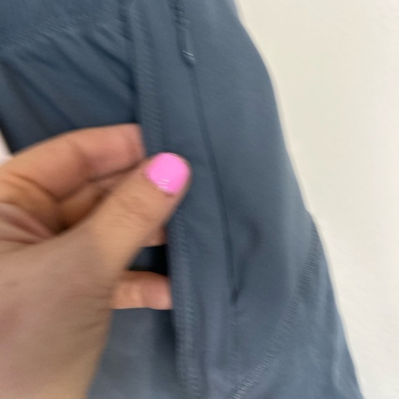 NWT Tasc Medium Ready 2-in-1 Short Storm gray - Picture 5 of 12